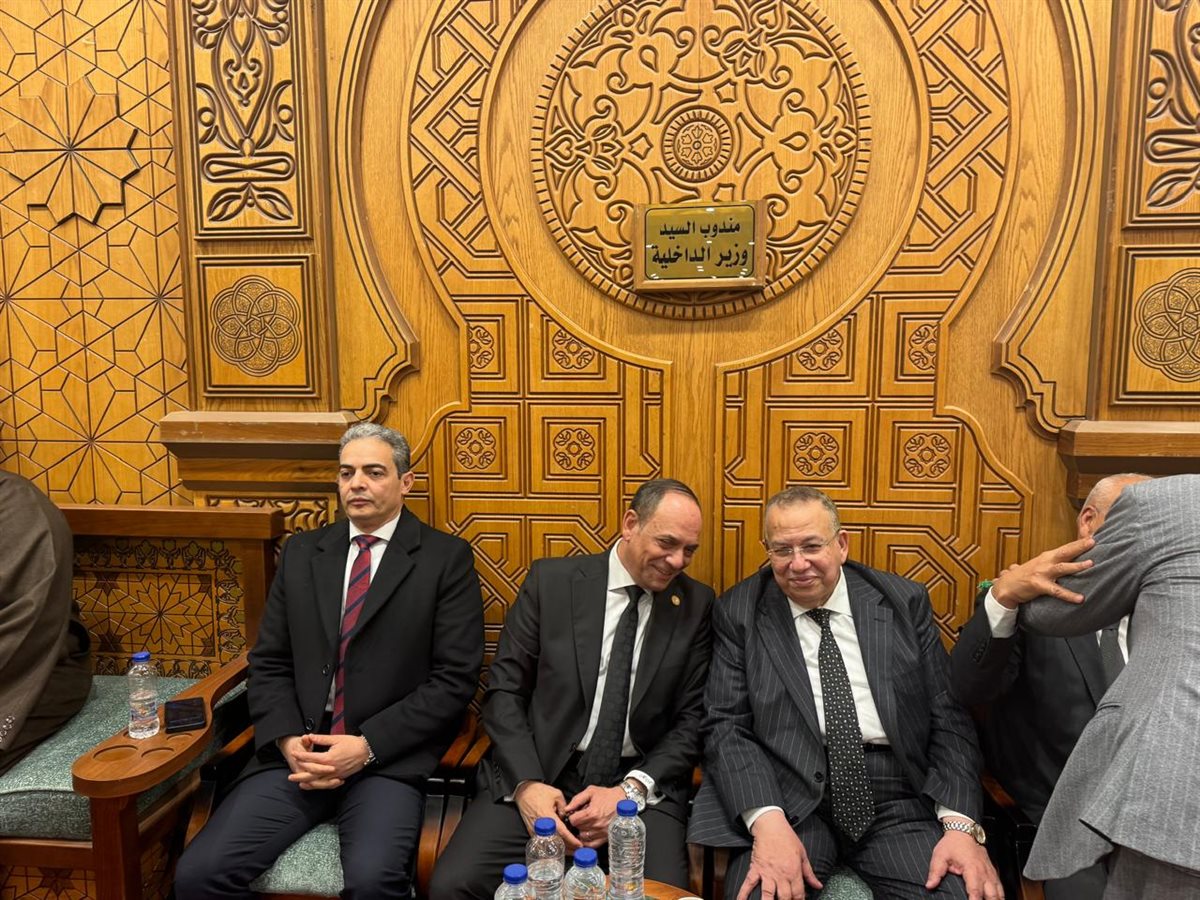 <strong>عزاء شيخ الإذاعيين فهمي عمر</strong>