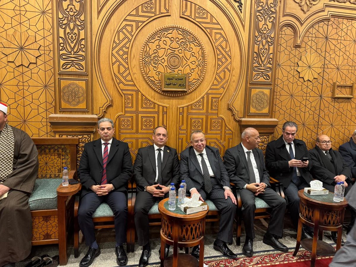 <strong>عزاء شيخ الإذاعيين فهمي عمر</strong>