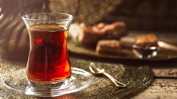 <strong>أضرار شرب الشاي بعد السحور</strong>