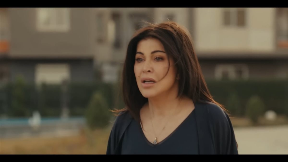 <strong>مسلسل اللون الأزرق</strong>