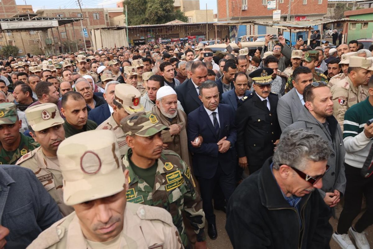 صور من الجنازة العسكرية
