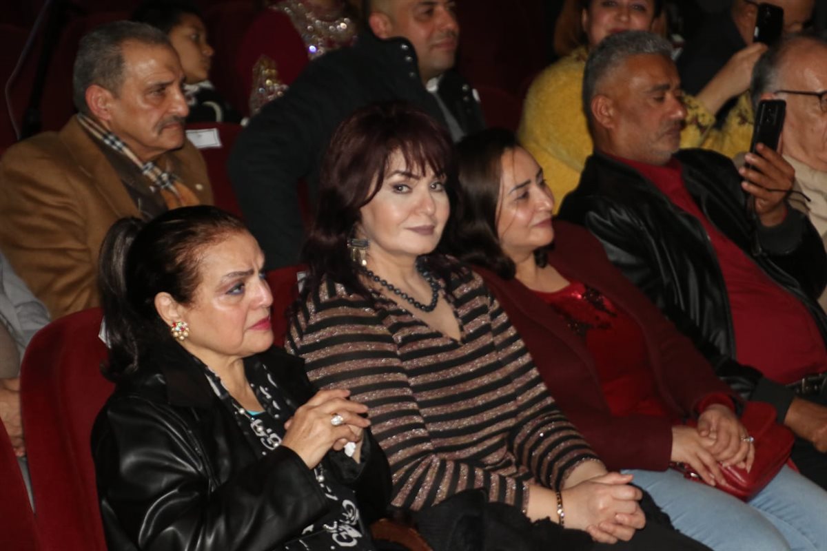<strong>ملتقى الهناجر الثقافي الشهري</strong>