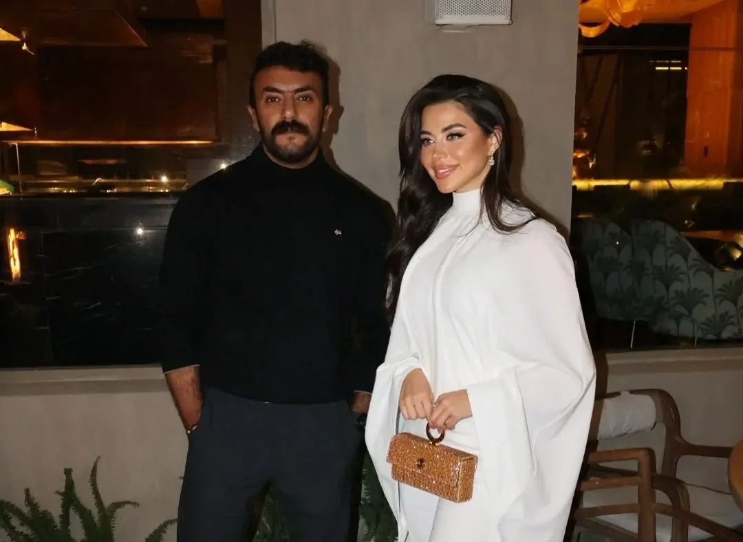 <strong>أحمد العوضي ويارا السكري</strong>