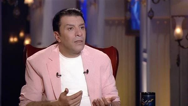 <strong>مصطفى كامل</strong>