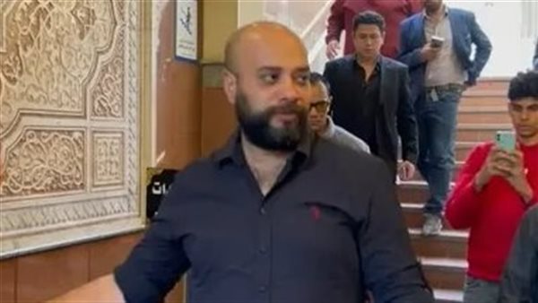 <strong>عزاء والد الفنان حاتم صلاح</strong>