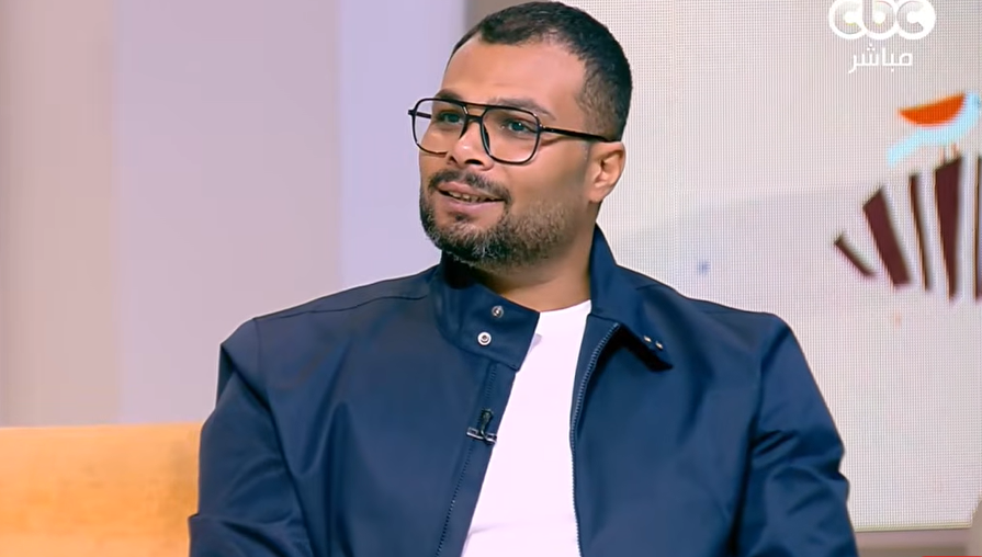 <strong>أحمد عبد الله محمود</strong>