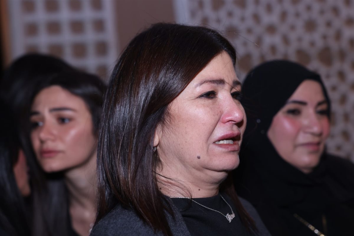 <strong>عزاء والد الإعلامية دينا رامز</strong>