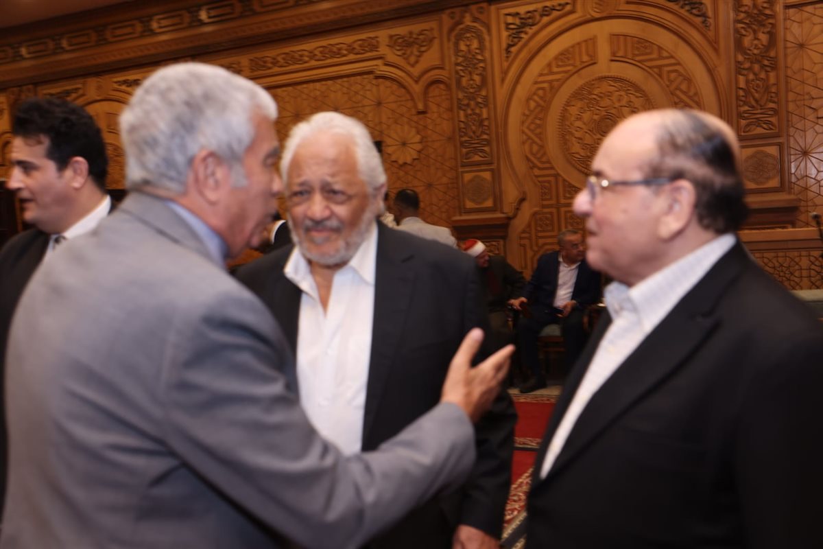 <strong>عزاء والد الإعلامية دينا رامز</strong>