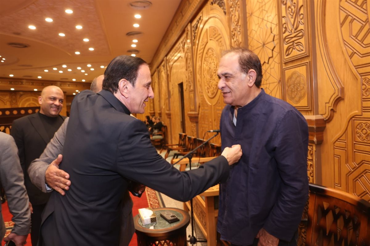 <strong>عزاء والد الإعلامية دينا رامز</strong>