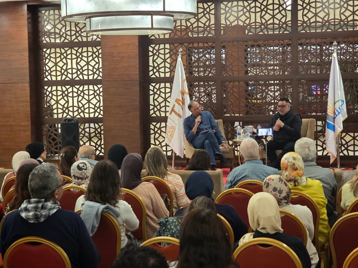 <strong>ندوة ثمرة طه إلياس لعبد الرحيم كمال</strong>