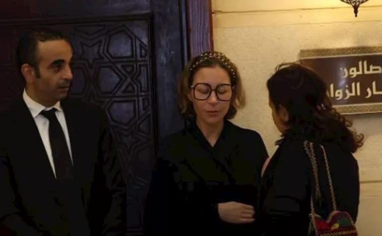 <strong>عزاء والد الفنانة منة شلبي</strong>