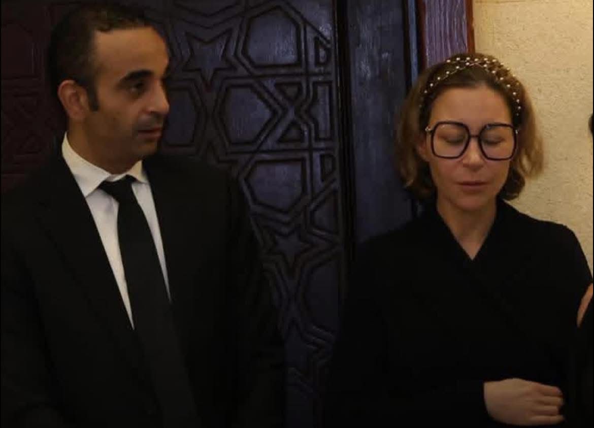 <strong>عزاء والد الفنانة منة شلبي</strong>