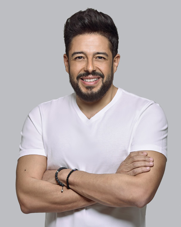 <strong>محمد حماقي</strong>