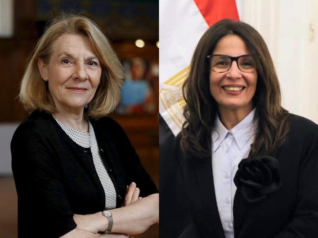 <strong>الدكتورة جيهان زكي وزيرة الثقافة ونظيرتها الفرنسية كاثرين بيجارد</strong>