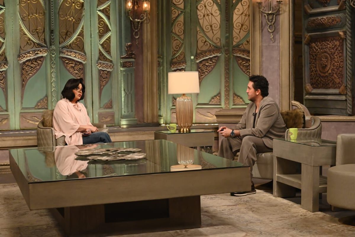 <strong>هشام ماجد مع إسعاد يونس</strong>