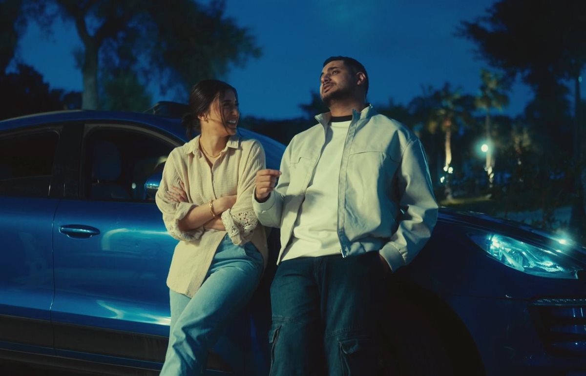 <strong>أغنية “خطفاني”</strong>