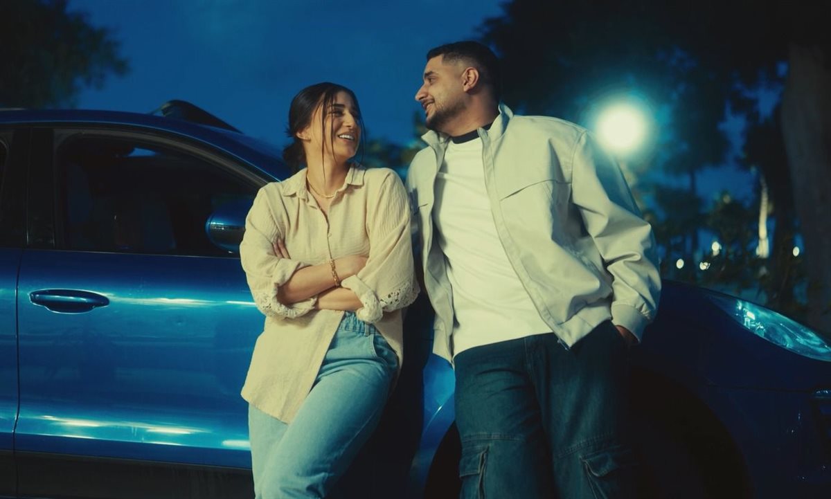 <strong>أغنية “خطفاني”</strong>