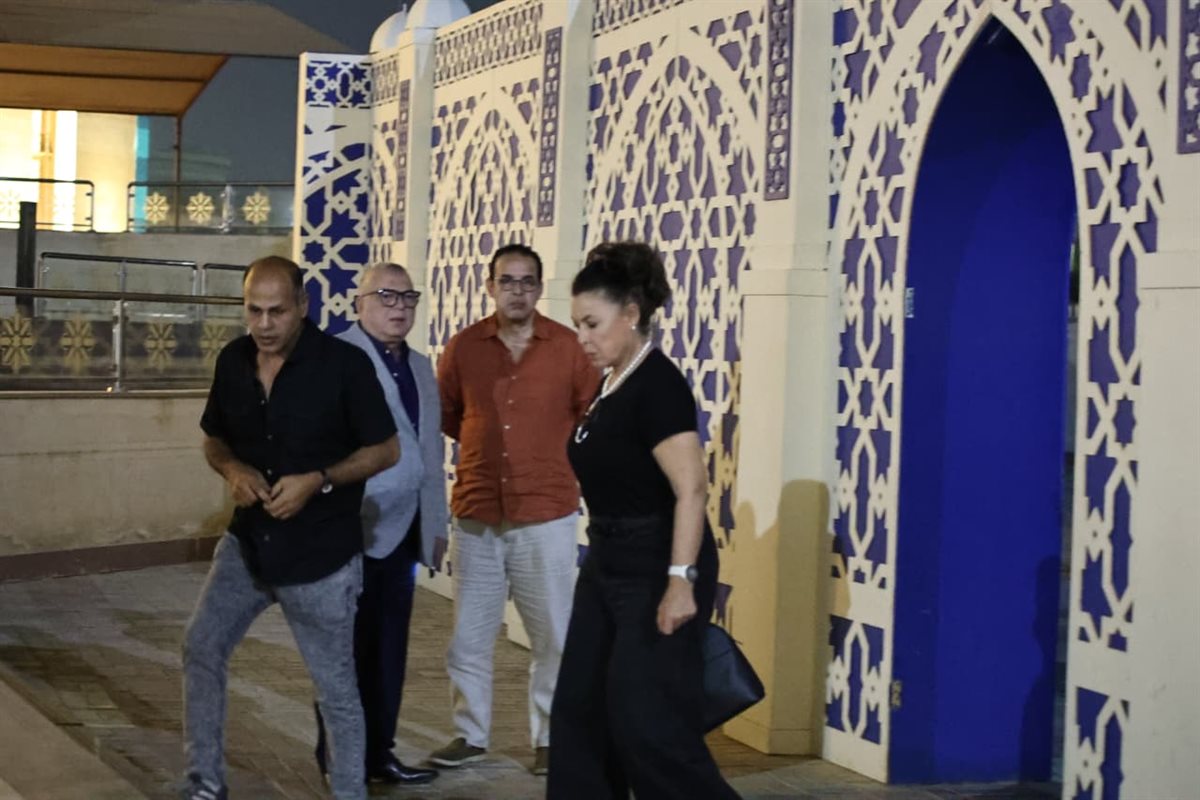 <strong>عزاء عبد الرحمن أبو زهرة</strong>