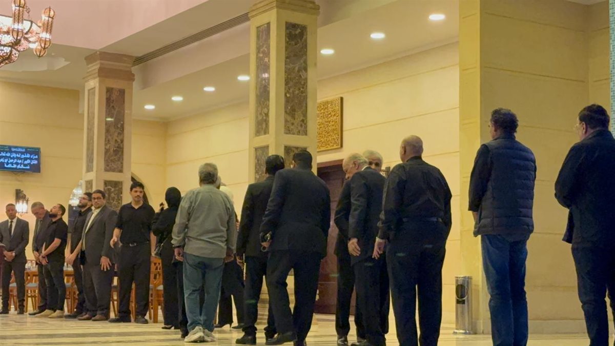 <strong>عزاء عبد الرحمن أبو زهرة</strong>