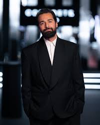 <strong>أحمد حاتم</strong>