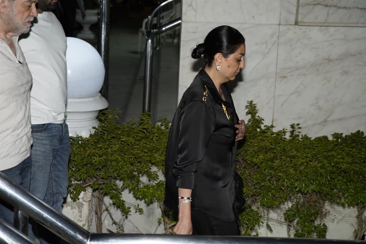 <strong>مراسم عزاء الفنانة الراحلة سهام جلال</strong>