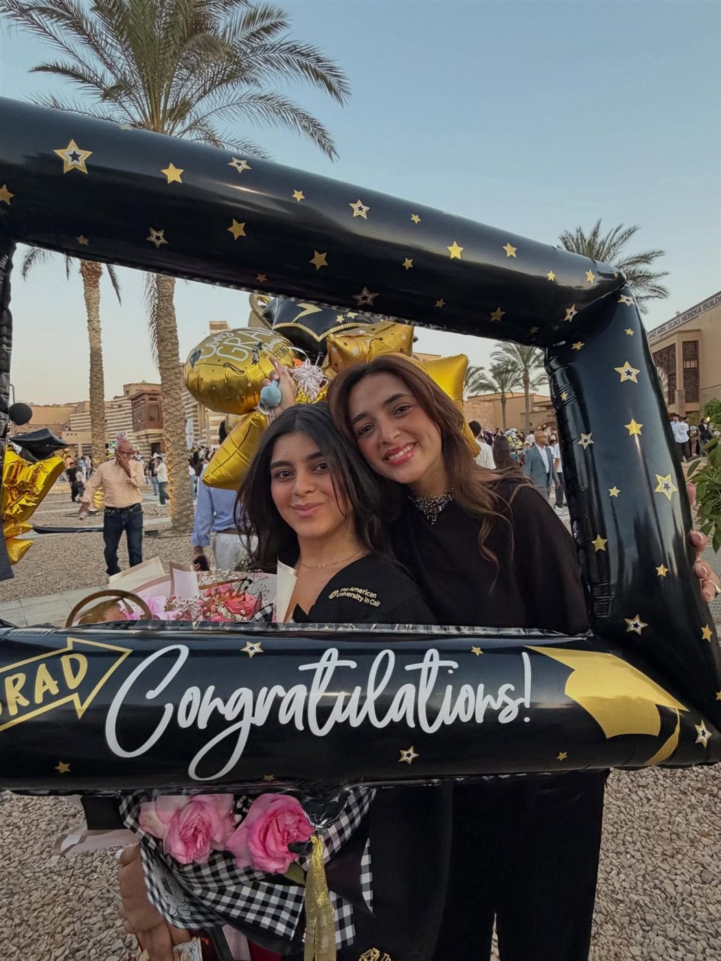 <strong>روجينا تحتفل بتخرج ابنتها</strong>