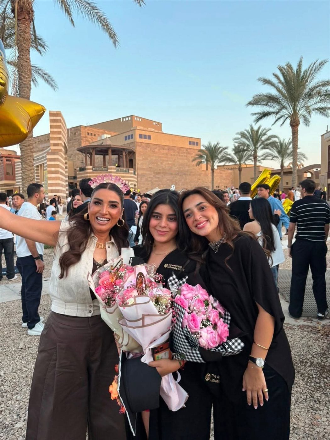 <strong>روجينا تحتفل بتخرج ابنتها</strong>