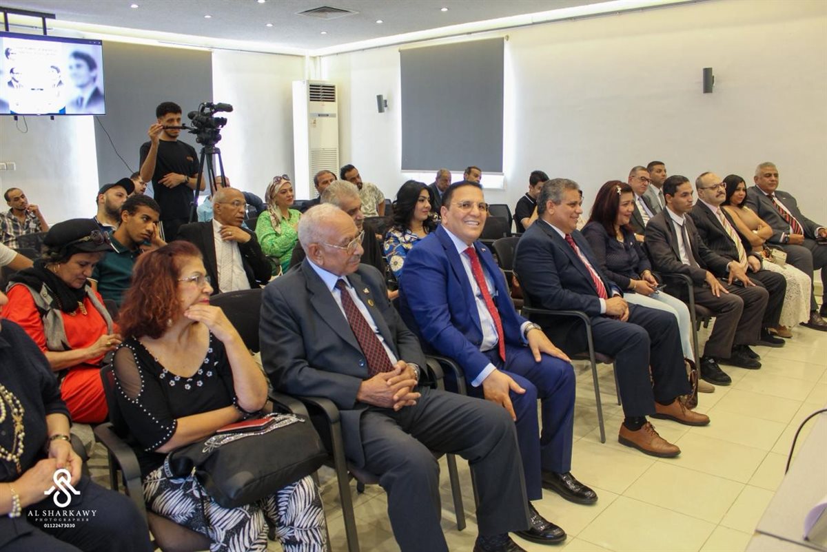 <strong>صالون الإعلام بمكتبة مصر العامة يناقش دور الفن في بناء الوعي الوطني</strong>