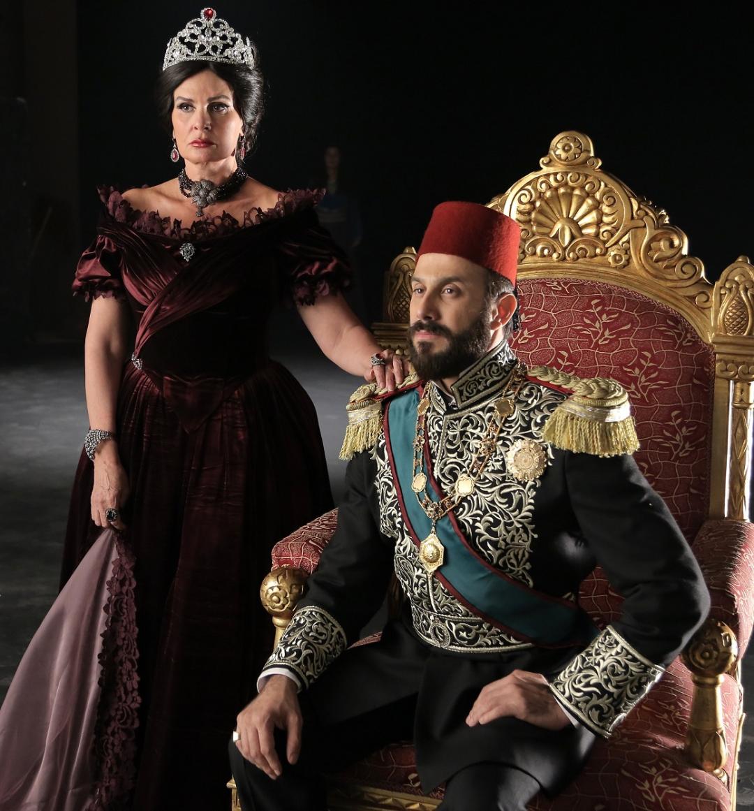 <strong>المسلسل التاريخي 