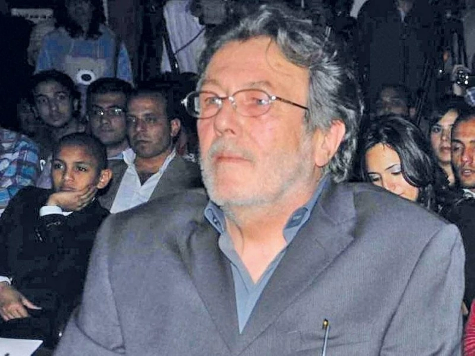 <strong>طارق التلمساني</strong>