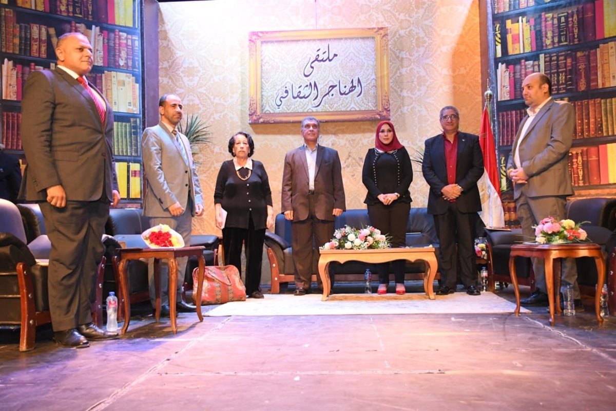<strong>ملتقى الهناجر يحتفي بثورتي يوليو ويونيو</strong>