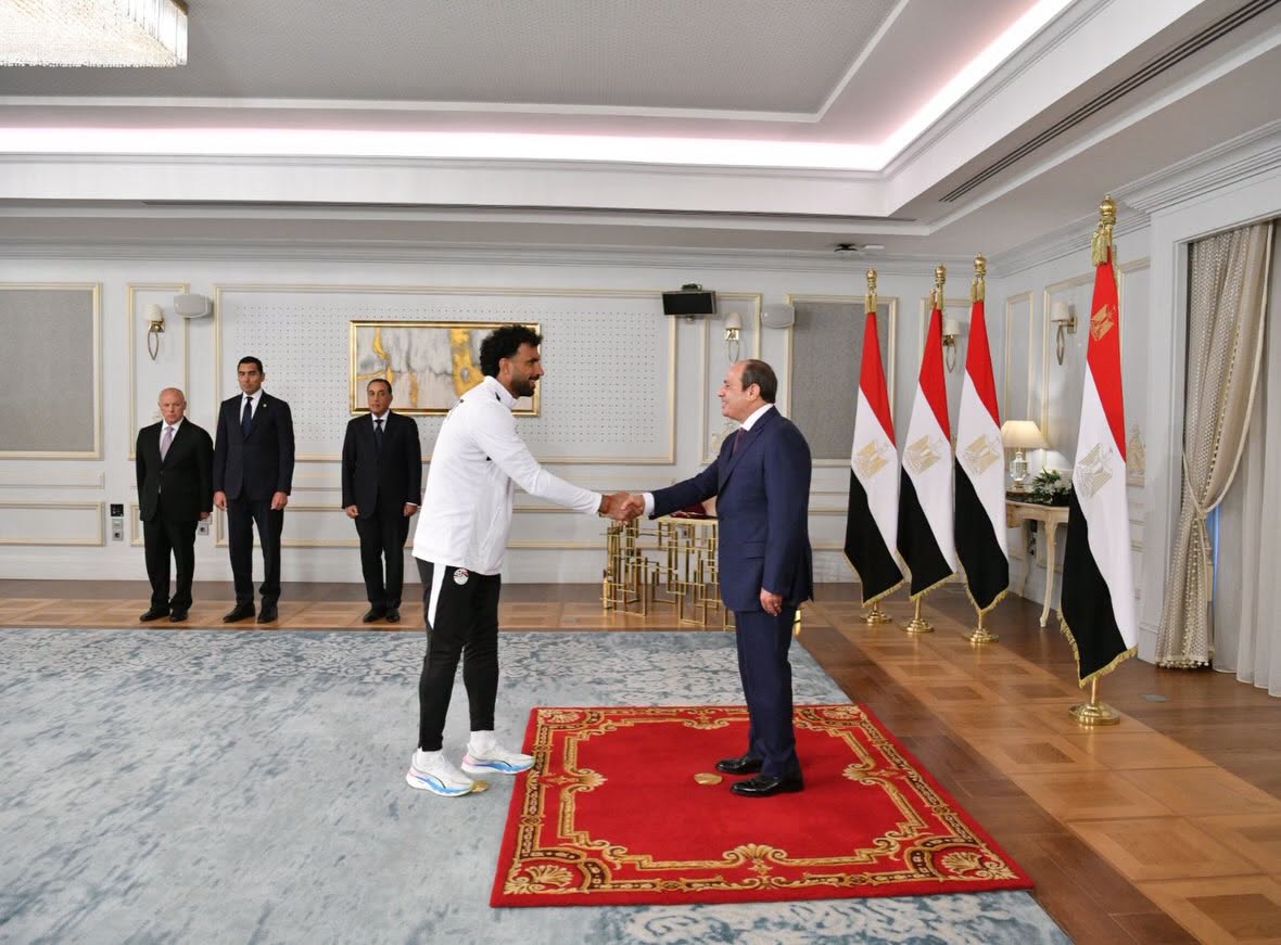 المهدي سليمان مع الرئيس السيسي