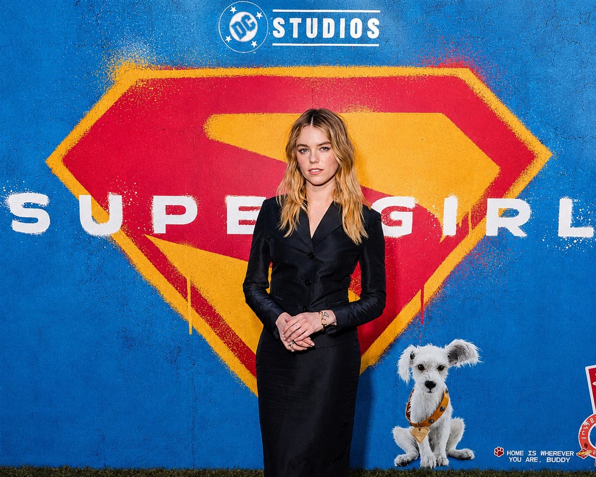 <strong>فيلم Supergirl</strong>