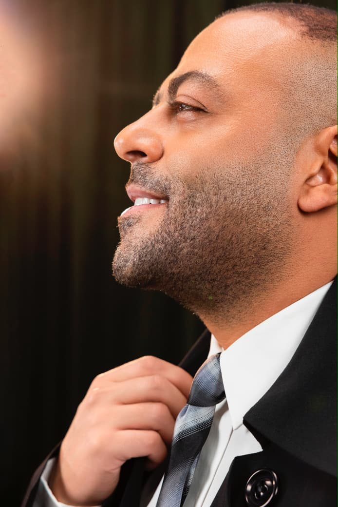 <strong>تامر عاشور</strong>