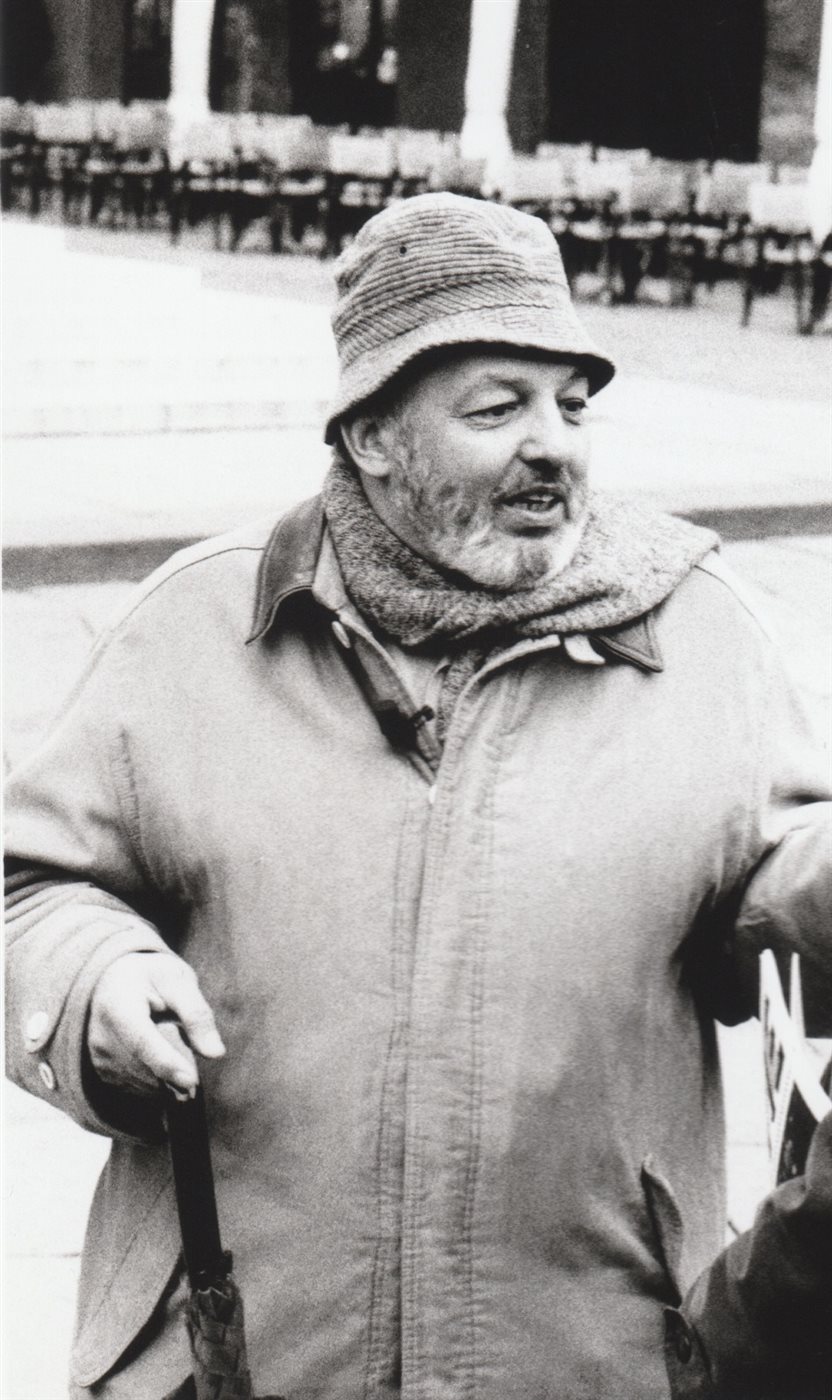<strong>محمد خان</strong>