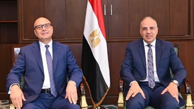 وزير الاتصالات يلتقي الشركات العالمية الفرنسية  لبحث التعاون