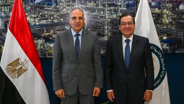 وزيرا الموارد المائية