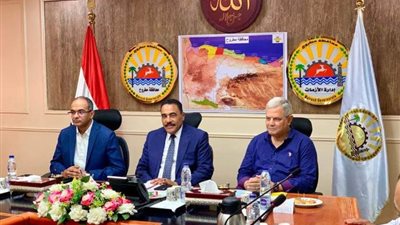 مشروعات تطوير مرافق مطروح تتصدر اجتماع المحافظ ونائب وزير الإسكان