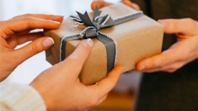 مع اقتراب أعياد ميلادهم...هدايا مناسبة لمواليد برج السرطان