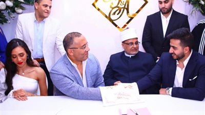 موقع «الجمهور» يهنئ الكاتب الصحفي خالد صلاح بعقد قران نجلته