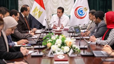 وزير الصحة يوجه بسرعة الإنتهاء من أعمال الإنشاء والتطوير لوحدات حياة كريمة