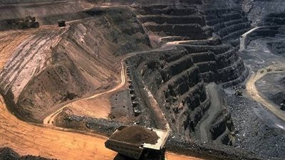 محافظ الإسكندرية الأسبق يكشف مردود الاستثمار على «التعدين» في مصر