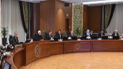 «الحكومة» توافق على إلغاء الإعفاءات المقررة للأنشطة الاستثمارية والاقتصادية