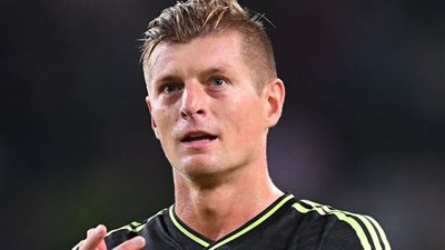كروس يمدد تعاقدة مع ريال مدريد حتي 2024