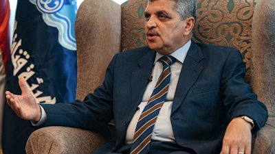 أسامة ربيع: زيادة في إيرادات قناة السويس عن العام الماضي بـ35%