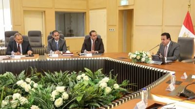 وزير الصحة يتابع خطة التأمين الطبي لاحتفالات عيد الأضحى المبارك