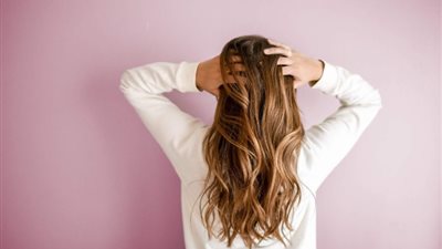 ماسكات طبيعية وسهلة لتطويل الشعر