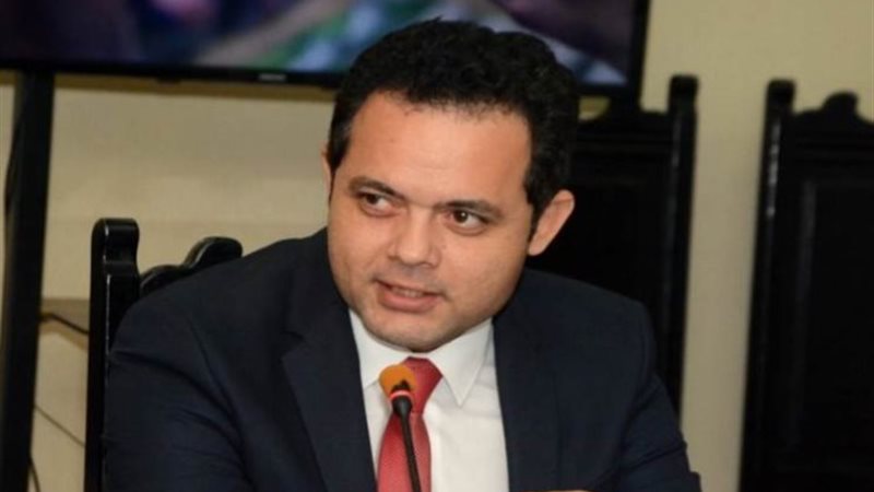أحمد الزيات عضو لجنة الصناعة