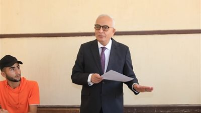 وزير التعليم يوجه رسالة مهمة لرؤساء اللجان بسبب ورق الإجابة والأسئلة