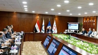 وزير البترول يترأس اجتماع اللجنة العليا لمنظومة المنتجات البترولية